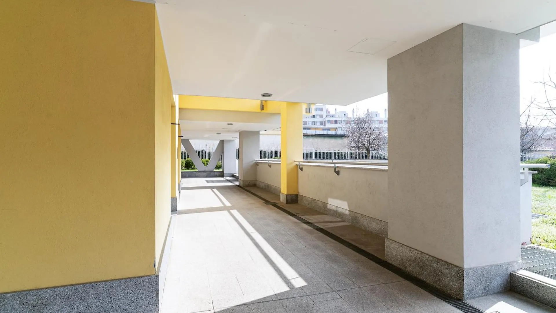 Precotto - G Pirelli - Bilocale Con Ampio Balcone Lägenhet Milano Italien